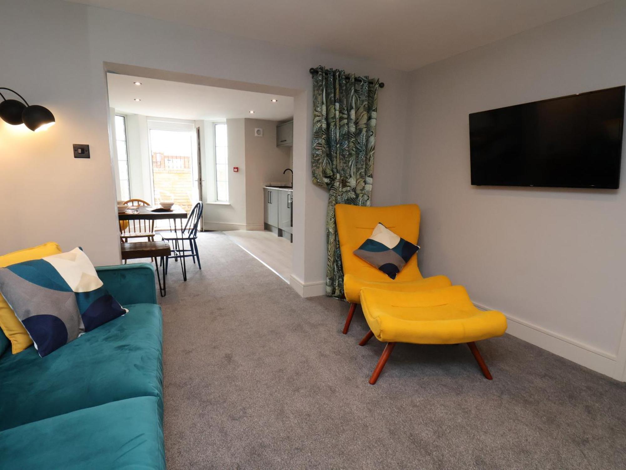 1 Hunter's Quay Apartment